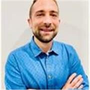 Supera el español con clases dinámicas y técnicas personalizadas para adultos y empresas
