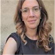 Docente di liceo con esperienza ventennale impartisce lezione di greco e latino. Formazione specifica per DSA e ADHD