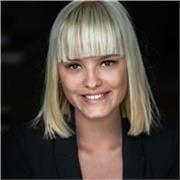 Jestem nauczycielem języka angielskiego, który uczy z uważnością na emocje i potrzeby uczniów