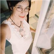 Insegnante di spagnolo madre lingua, mi piace insegnare questa bella lingua sia per livelli basi come avanzati