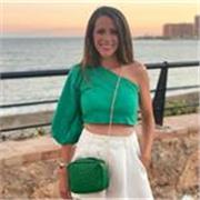 Mi nombre es Laura, soy maestra de Educación Primaria. Me ofrezco a dar clases de refuerzo a niños/as de esta etapa educativa, ofreciéndoles el apoyo necesario para que superen con éxito las diferentes materias. Todo ello, con el conocimiento del desarrol