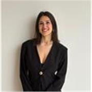 Se sei alla ricerca di un'insegnante preparata ma anche empatica e paziente, potrei fare al caso tuo! 