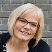 Englisch-Tutor auf Muttersprachler-Niveau, für alle Klassenstufen. Ende den Kampf mit Englisch und verbessere deine Noten.