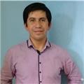 Profesor de administración de empresas apto para todas las edades y niveles