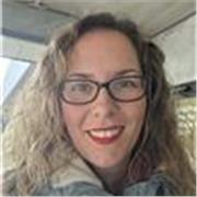 Profesora de inglés apta para niveles hasta c1 para todas las edades. Con experiencia de 20 años dando clases. 