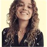 Profesora de Comunicación y Oratoria para Profesionales Creativos | Confianza, Voz y Expresión