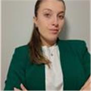 Studentessa universitaria offre ripetizioni a ragazzi in matematica e fisica