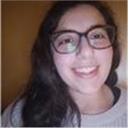 Studentessa di ingegneria impartisce lezioni di matematica, fisica e chimica a studenti di elementari, medie e superiori