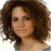 Laureata in economia aziendale impartisco lezioni di economia e diritto per studenti della scuola superiore e dell'università