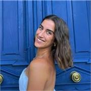 Profesora de cualquier asignatura con ganas de enseñar
