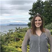 I'm a native Spanish teacher with 6 years experience teaching adults and children. Currently, I offer online classes.