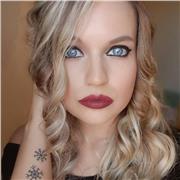 Tutor specializzata in materie umanistiche, con particolare attenzione anche agli studenti DSA