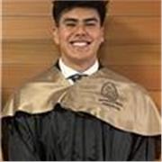 Un ingeniero apasionado por las matemáticas, disciplinado amable y de buen trato.