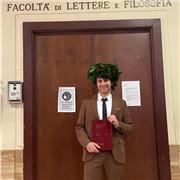 LAUREATO IN LETTERE CLASSICHE COL MASSIMO DEI VOTI OFFRE RIPETIZIONI DI GRECO E LATINO