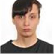 Soy una chica de 23 años con mucha energía. Tengo 10 años de experiencia en futbol 11 y puedo enseñar a niños y niñas pequeños.