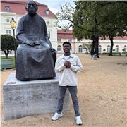 Engagierte Nachhilfe in Englisch und Biologie für alle Schulstufen