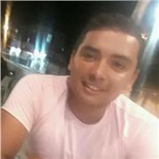 Profesor de matemáticas; doy clases online y presencial; me gusta hacer comprender a los estudiantes de una manera recreativa