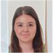 Profesora con grado en biología, imparte clases en secundaria y bachillerato