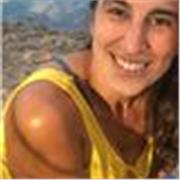 Profesora de yoga y meditación (técnica YOMU). Niñera profesional. Estudiante de psicomotricidad 