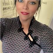 Graphiste motion designer, j’ai obtenu une licence et je connais les logiciels comme photoshop, after effects, C4D…