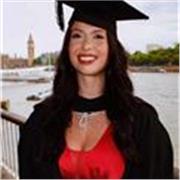 Native Italian tutor helping students achieve fluency through online lessons. Based in Padova, with 3+ years of experience.
