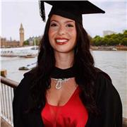 Native Italian tutor helping students achieve fluency through online lessons. Based in Padova, with 3+ years of experience.