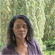 Soutien scolaire primaire et collège ( Français, anglais, histoire ….) Je suis mère d’une collégienne de 13 ans (4eme) et d’un lycéen de 16 ans (1ere) avec qui je travaille régulièrement. J’ai un diplôme en relations internationales et je suis réflexologu