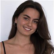 Profesora de inglés, apta para personas con niveles medios y bajos.