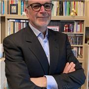 Sono a tua disposizione per tutte le materia umanistiche.