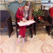 Studentessa laureata in Giurisprudenza alla Luiss con il massimo dei voti offre lezioni private online per superare i tuoi esami!