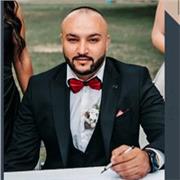 Englisch teacher with very good experience and knowledge.