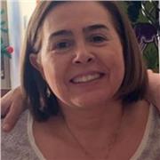 Soy profesora de inglés. He dado clases a nivel escolar y universitario. Tengo mucha experiencia