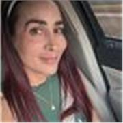 Profesora de tenis playa con experiencia de 5 años en el deporte 