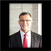 I give private lessons tailored to your level and learning needs, any time at your convenience.