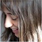 Estudiante de doctorado con experiencia en enseñanza particular de materia científicas, ayuda con lo deberes y en guardería. 