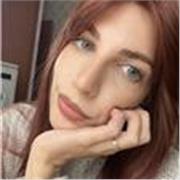 Laureata in scienze e tecniche psicologiche. Impartisco lezioni di materie umanistiche