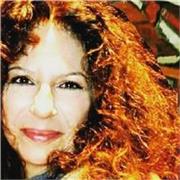 Sono un ' Artista genovese pittrice e scultrice a livello internazionale , diplomata al liceo Artistico e successivamente in scultura , impartisco lezioni di disegno, pittura, acquarello e scultura , livello base intermedio e avanzato