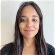 Universitaria con experiencia en niños y con personas extranjeras 