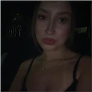 Deutsch als Fremdsprache-Tutorin, die jedem beim erlernen der Sprache hilft