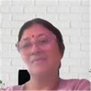 Creative mentor inspiring aspiring designers to think boldly.