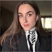 Cerchi un giovane che ti aiuti con i compiti e con le ripetizioni di inglese? Una persona pratica, smart e veloce? Eccomi!