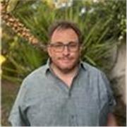 Doctorando en Neurociencias y magíster en Ingeniería Biomédica enseña biomecánica y análisis del movimiento humano