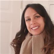 He sido profesora de secundaria en Londres. Ayudo en Matemáticas 4to de la ESO