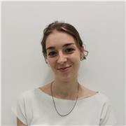 Profesor de inglés certificado con más de 3 años de experiencia, que ofrece clases online y presenciales.