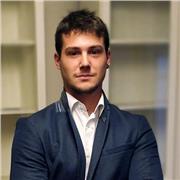 Insegnante per elementari, medie e superiori. Laureato in Scienze Politiche e Relazioni Internazionali. Insegno non solo le nozioni ma soprattutto il METODO DI STUDIO! Lezioni a domicilio nella provincia di BRESCIA. Prediligo l'insegnamento della Storia,