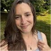 Professeure d’anglais pour enfants et adultes certifiée CELTA, donne des cours pour enfants et adultes en présentiel ou en ligne 