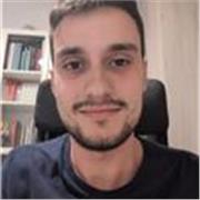 Profersor con grado en inteligencia artificial. Me adapto a las necesidades del estudiante.