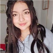 Estudiante de tercer año en administración de empresas, enseño lenguaje