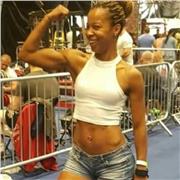 I give personal lessons tailored to your level and needs. Fat loss, tone  sculpting, muscle building or for healthy lifestyles.