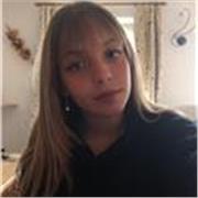 Sono una ragazza diplomatasi al liceo linguistico e posso dare ripetizioni ai bambini delle elementari o ragazzi delle medie